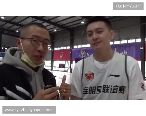 逆境中的领袖：明星队长的领导魅力，明星队队长